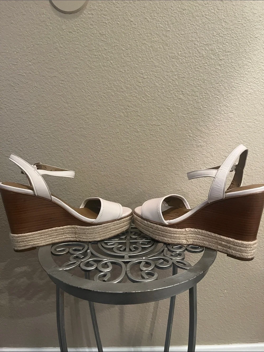 Coach elegant wedge